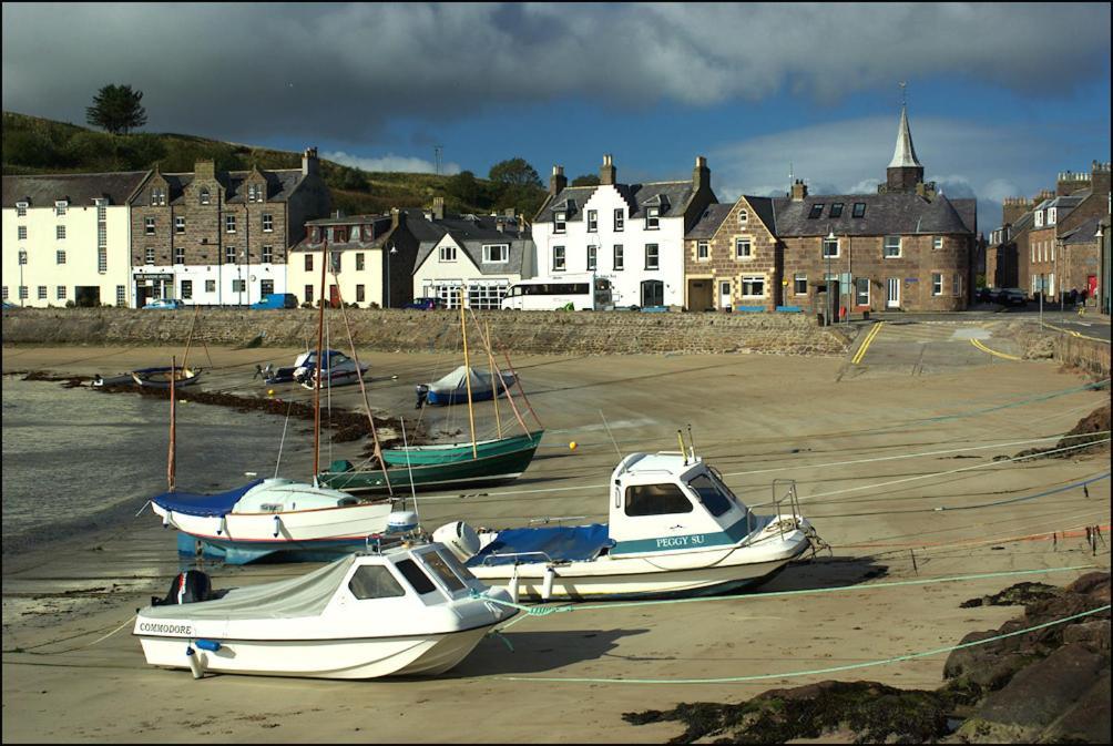 Stonehaven Ground Floor Home With A Spectacular Harbour View. エクステリア 写真