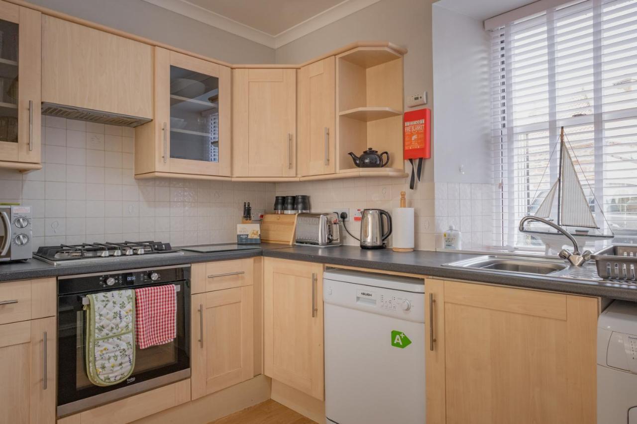 Stonehaven Ground Floor Home With A Spectacular Harbour View. エクステリア 写真